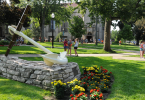 Students arrive at Hope College for Anchor Days